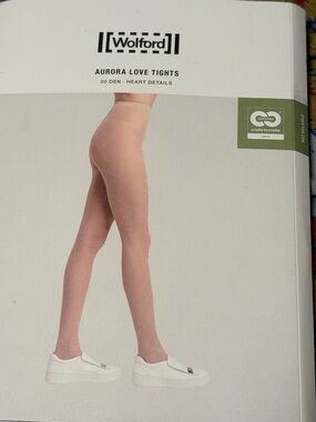 💕Wolford Sheer Tights w/ Hearts 💕